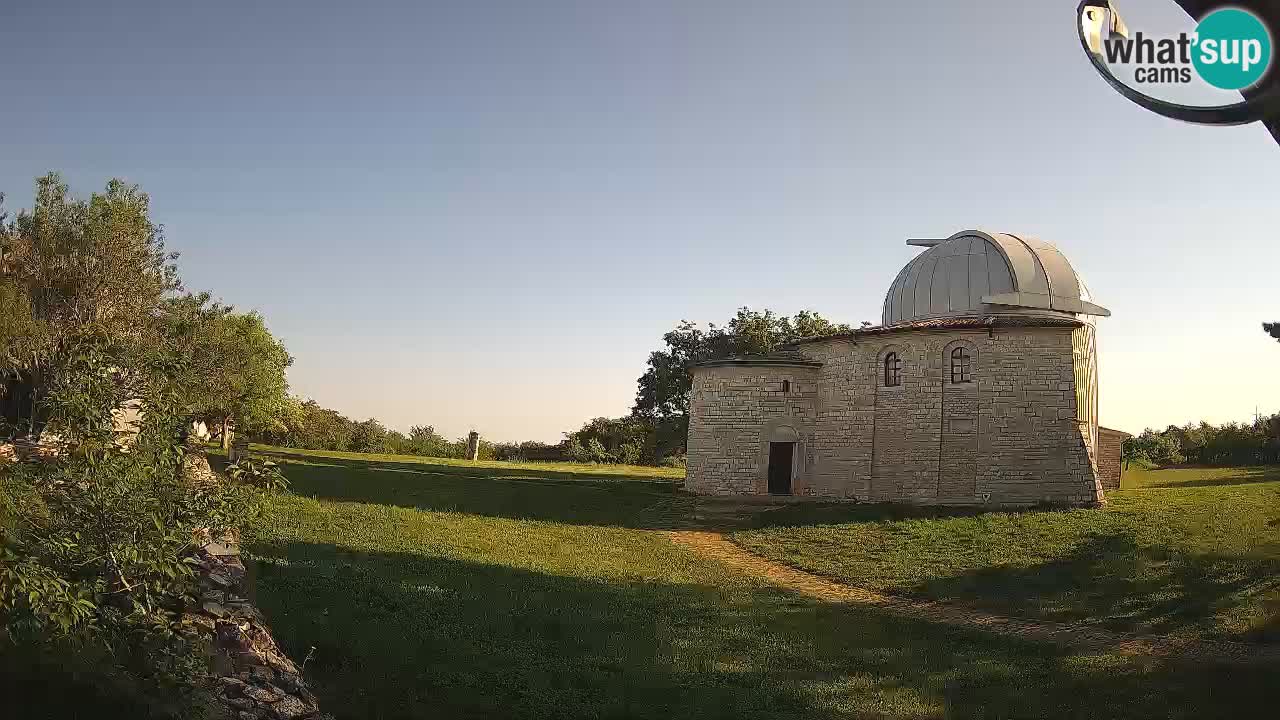 Višnjan Observatory Webcam: Gaze into the Cosmos from Istria, Croatia