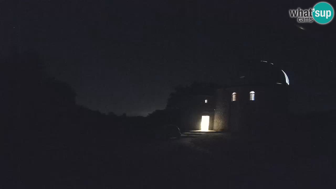 Višnjan Observatory Webcam: Gaze into the Cosmos from Istria, Croatia