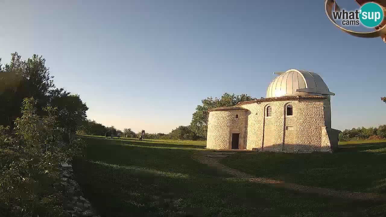 Višnjanska observatorijska spletna kamera: Opazujte vesolje iz Istre, Hrvaška
