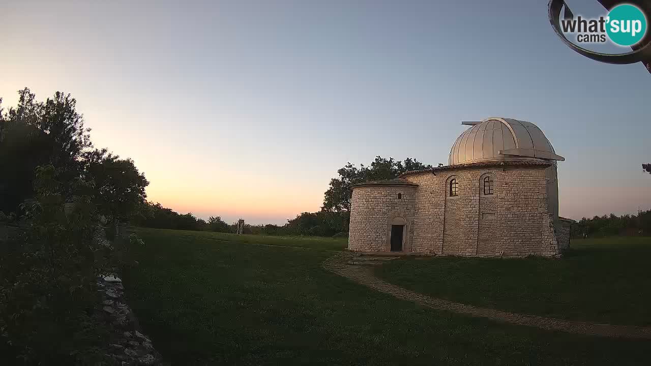 Webcam de l’Observatoire de Višnjan: Plongez dans le cosmos depuis l’Istrie, Croatie