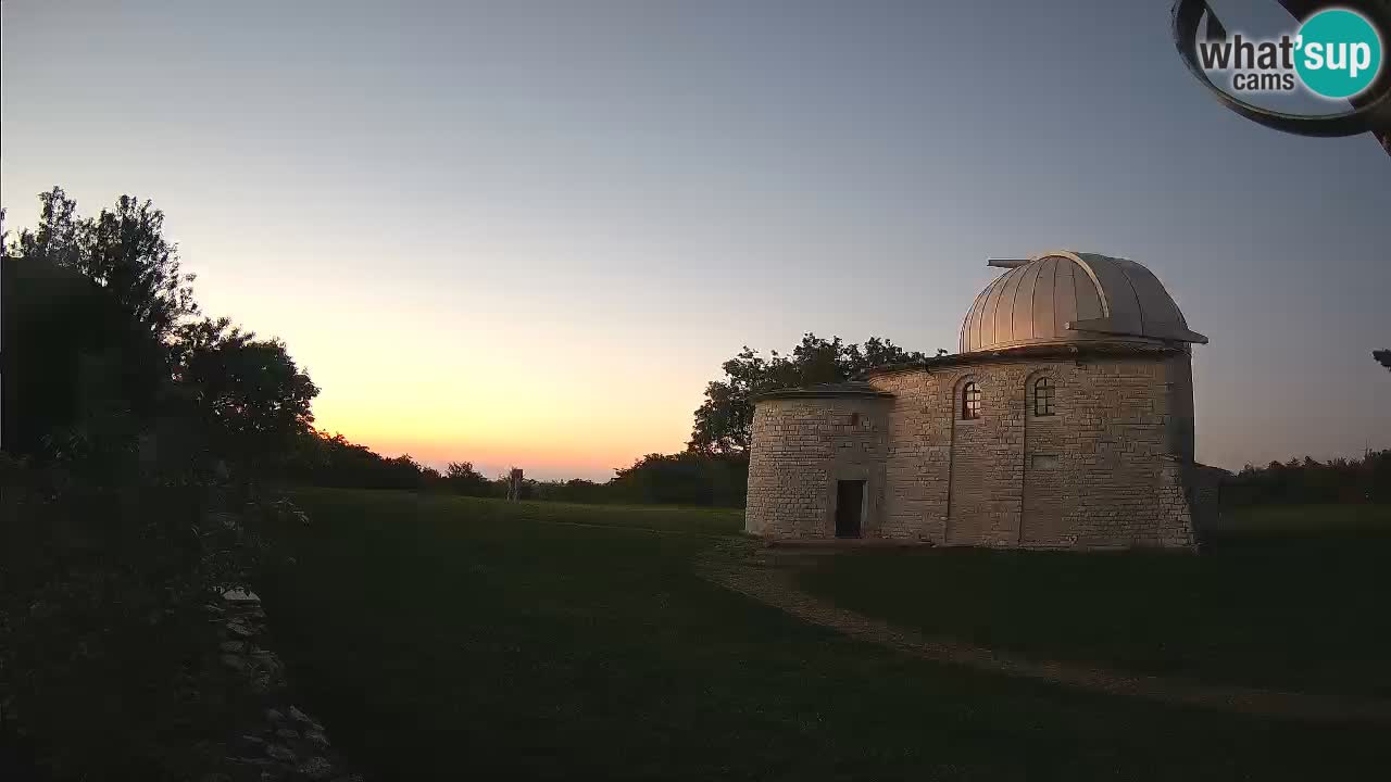 Višnjan Observatory Webcam: Gaze into the Cosmos from Istria, Croatia