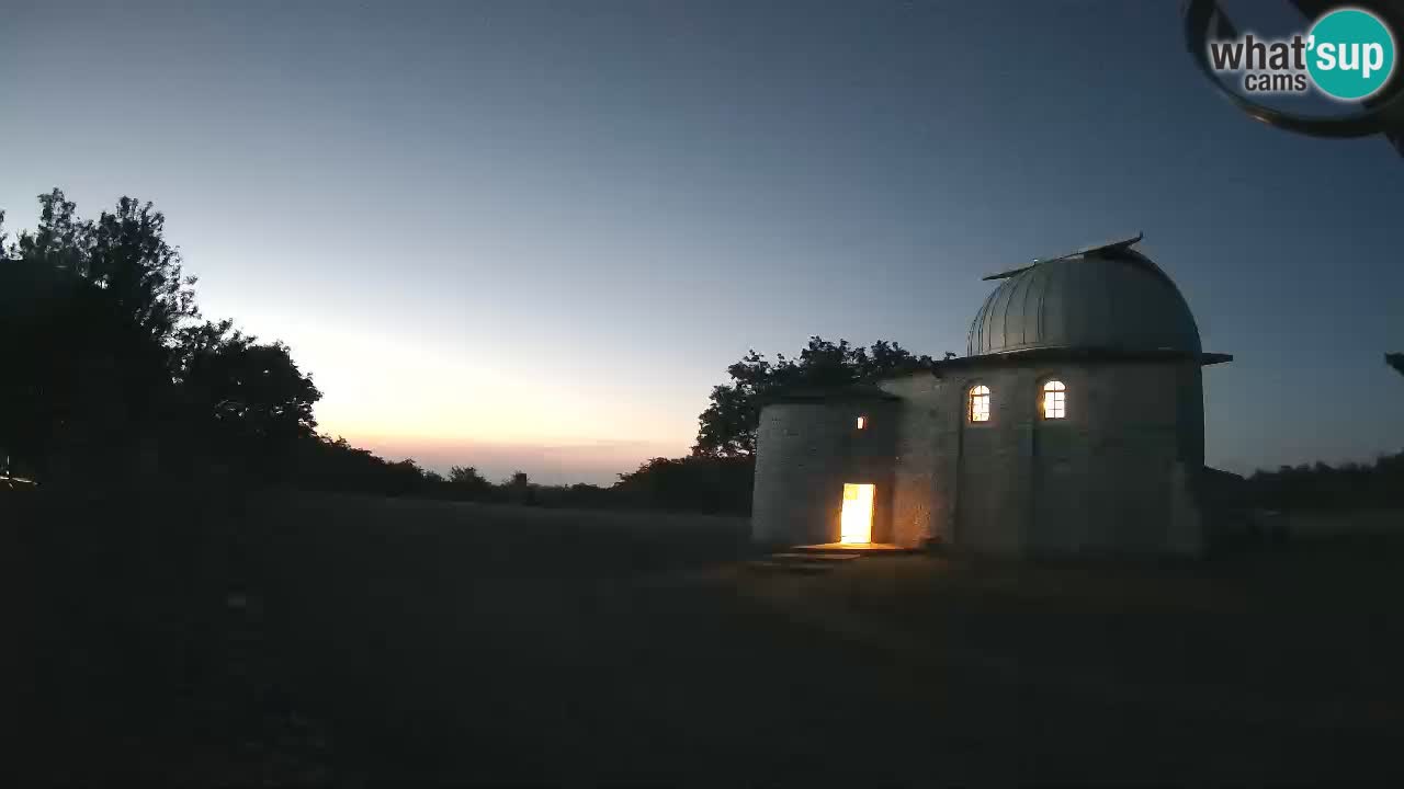Webcam de l’Observatoire de Višnjan: Plongez dans le cosmos depuis l’Istrie, Croatie