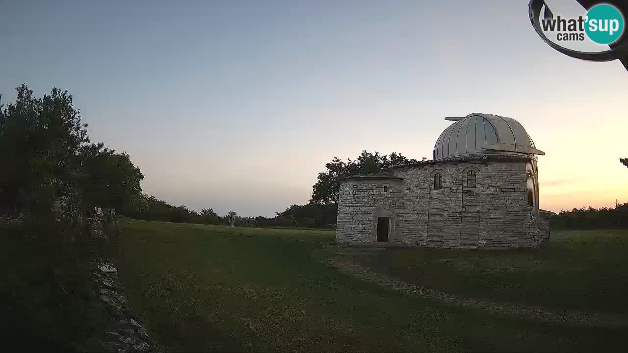 Višnjanska observatorijska spletna kamera: Opazujte vesolje iz Istre, Hrvaška