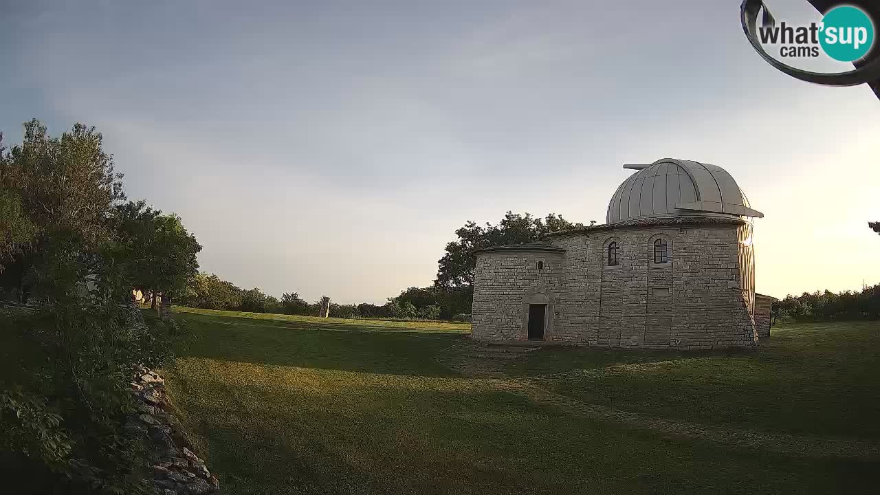 Webcam de l’Observatoire de Višnjan: Plongez dans le cosmos depuis l’Istrie, Croatie