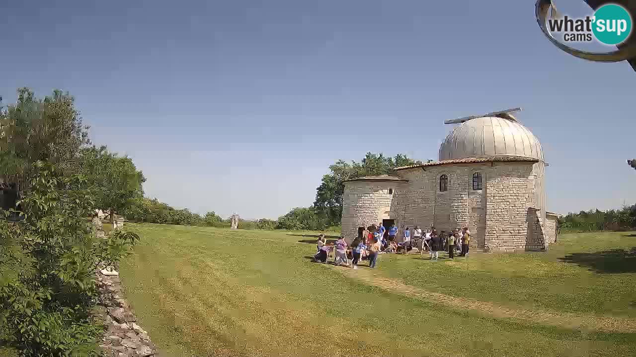 Višnjan Observatory Webcam: Gaze into the Cosmos from Istria, Croatia