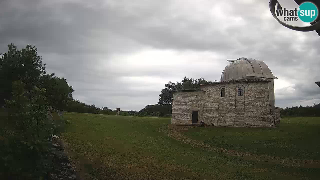 Višnjan Observatory Webcam: Gaze into the Cosmos from Istria, Croatia