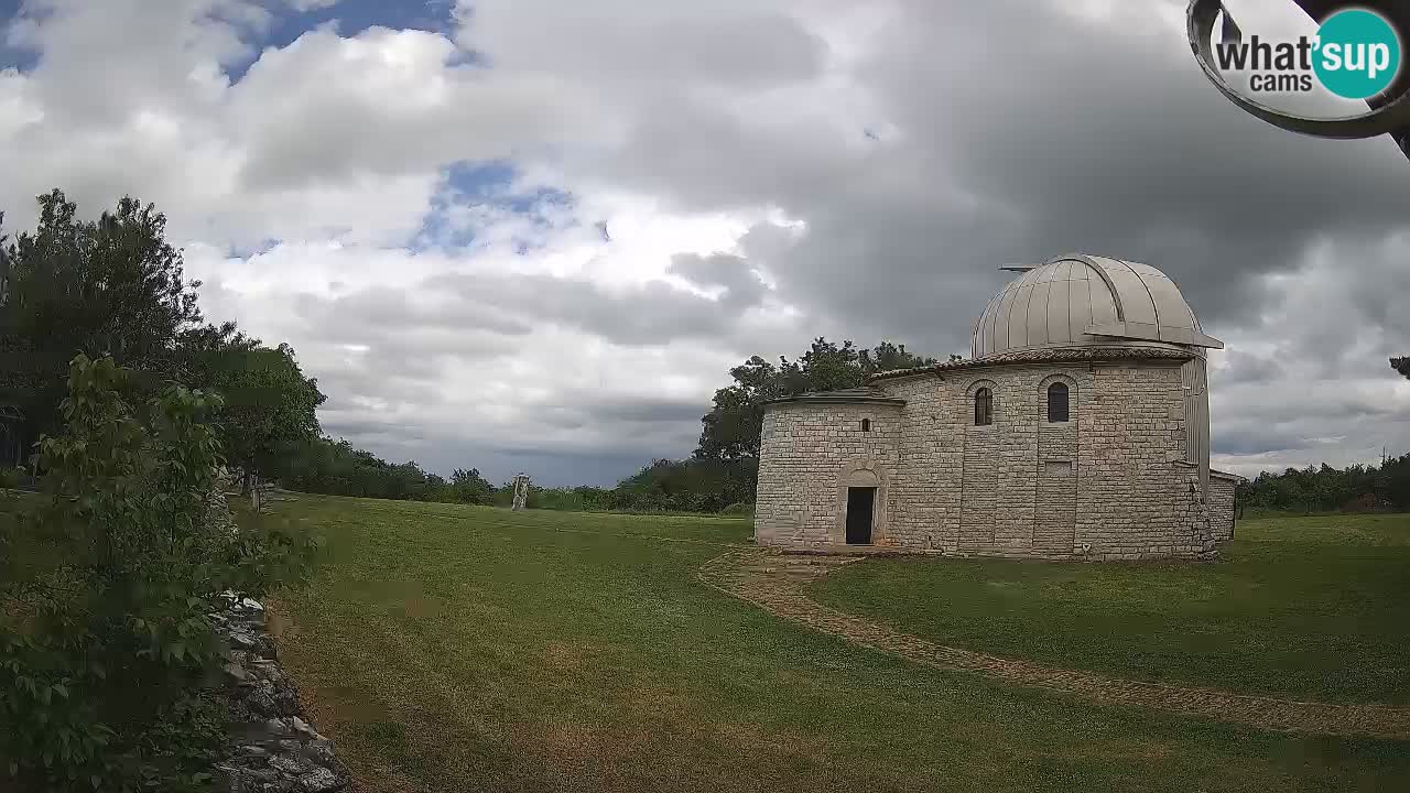 Webcam de l’Observatoire de Višnjan: Plongez dans le cosmos depuis l’Istrie, Croatie