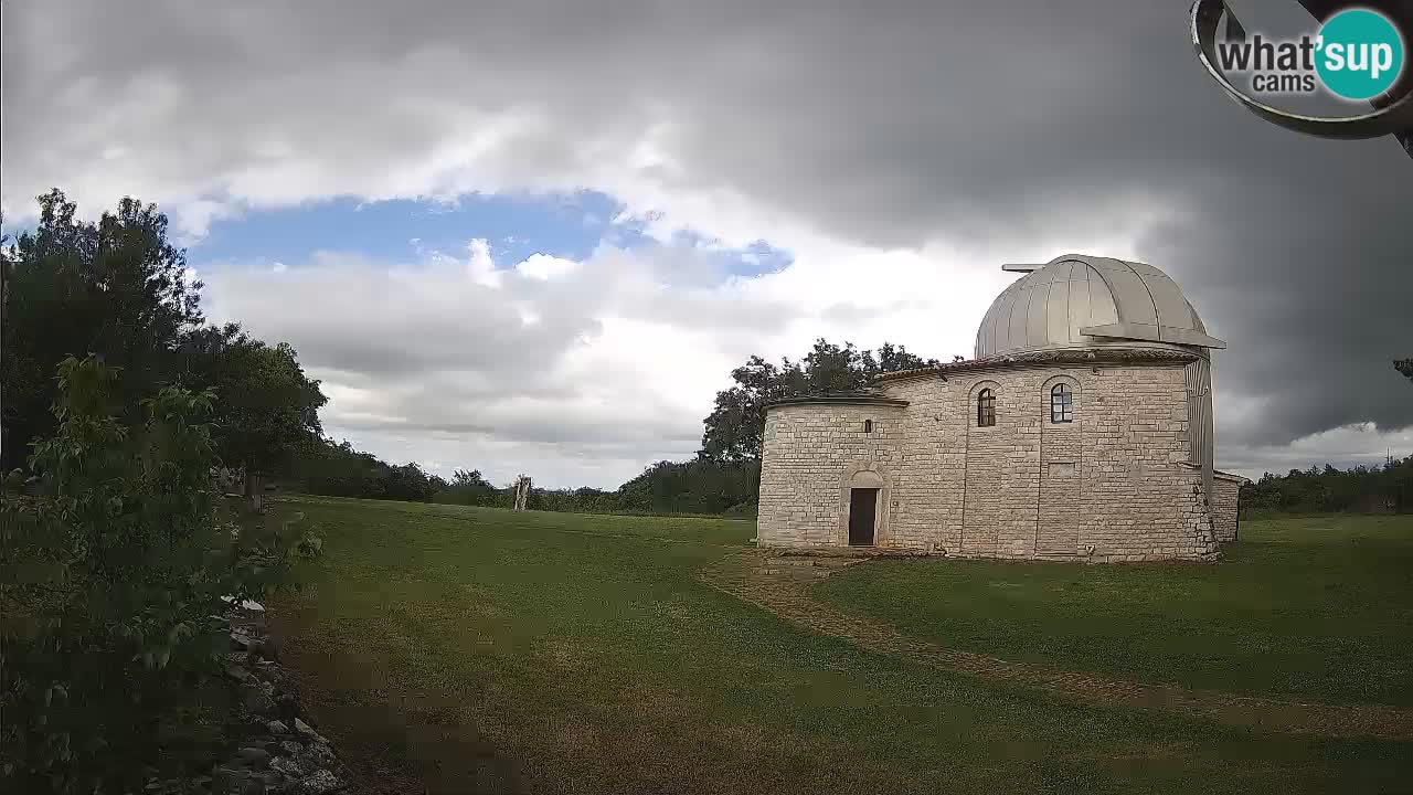 Webcam de l’Observatoire de Višnjan: Plongez dans le cosmos depuis l’Istrie, Croatie