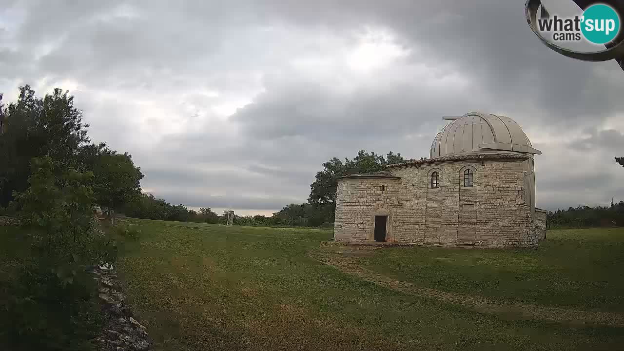 Webcam de l’Observatoire de Višnjan: Plongez dans le cosmos depuis l’Istrie, Croatie