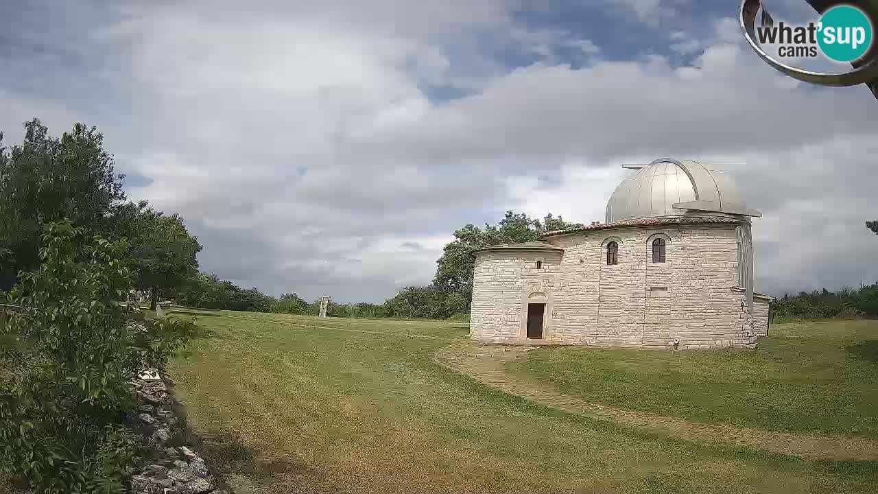 Webcam de l’Observatoire de Višnjan: Plongez dans le cosmos depuis l’Istrie, Croatie