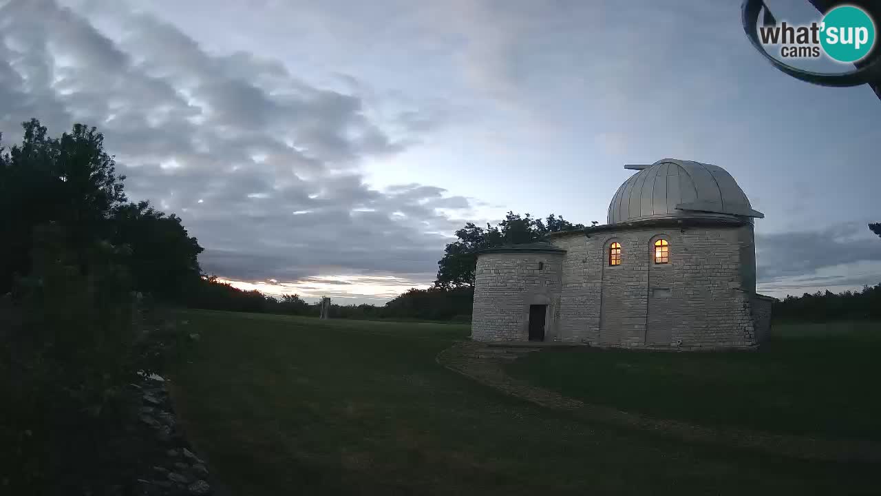 Webcam de l’Observatoire de Višnjan: Plongez dans le cosmos depuis l’Istrie, Croatie