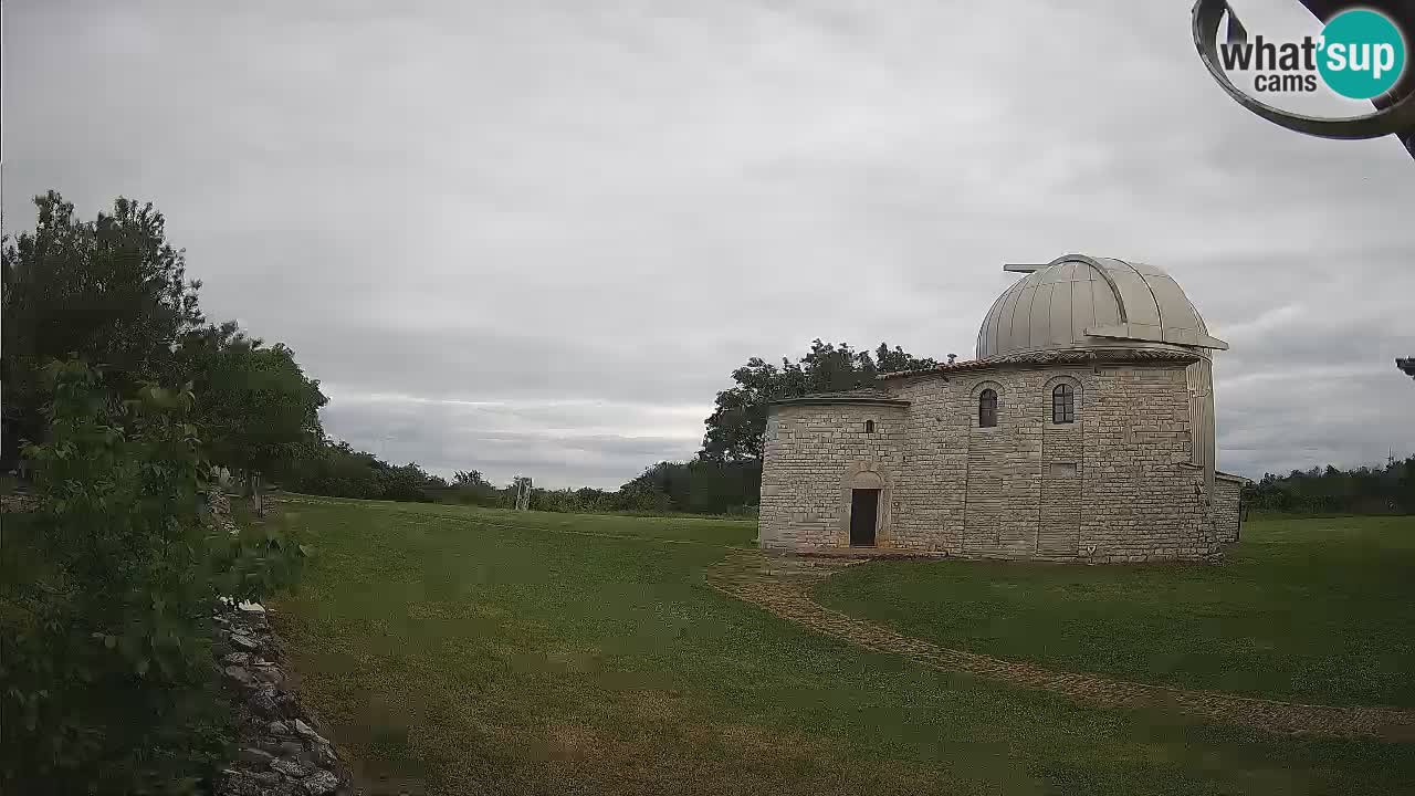 Višnjan Observatory Webcam: Gaze into the Cosmos from Istria, Croatia