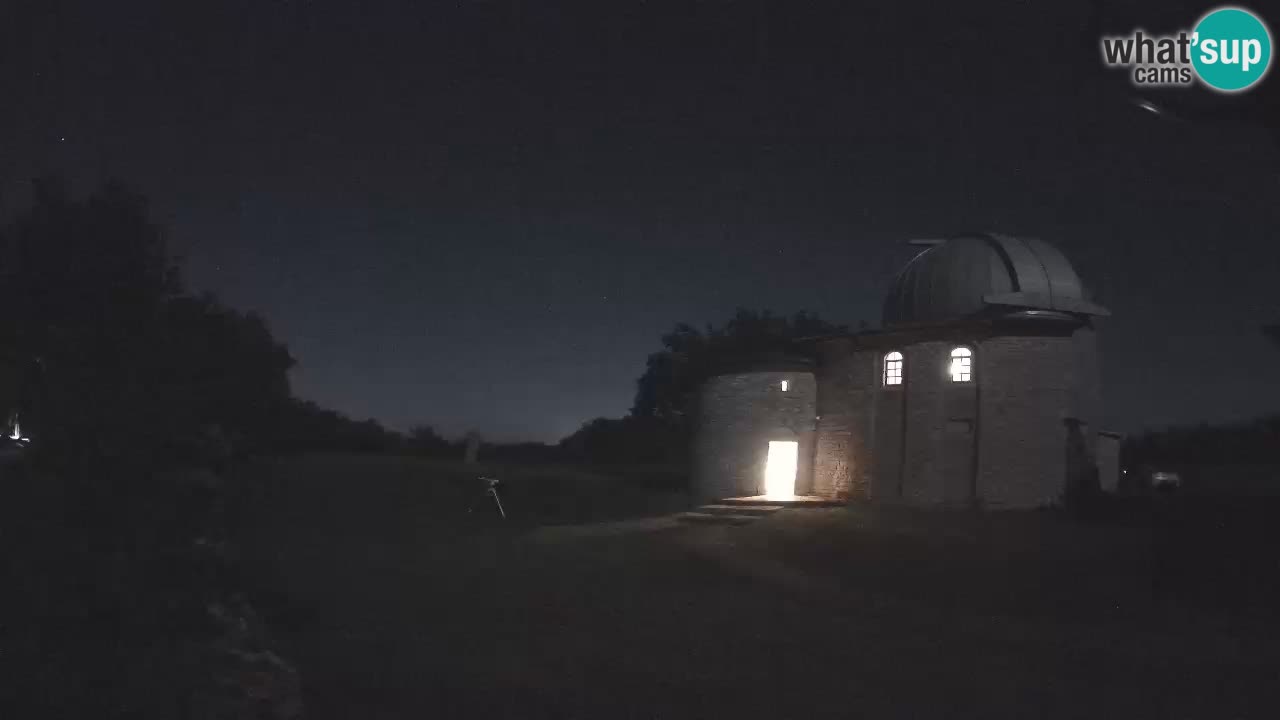 Višnjan Observatory Webcam: Gaze into the Cosmos from Istria, Croatia