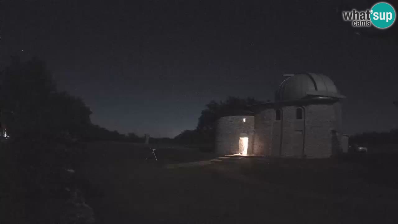 Višnjan Observatory Webcam: Gaze into the Cosmos from Istria, Croatia