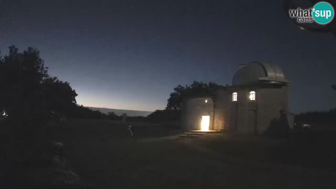 Višnjanska observatorijska spletna kamera: Opazujte vesolje iz Istre, Hrvaška
