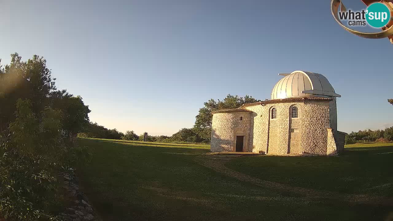 Webcam del Observatorio de Višnjan: Contempla el cosmos desde Istria, Croacia