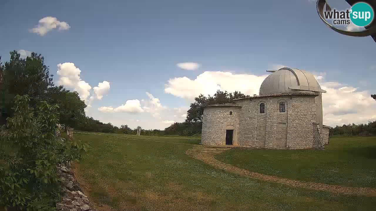 Višnjan Observatory Webcam: Gaze into the Cosmos from Istria, Croatia