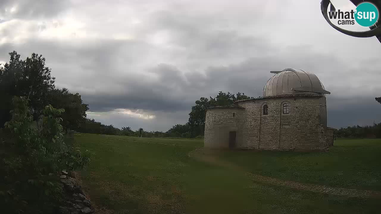 Višnjanska observatorijska spletna kamera: Opazujte vesolje iz Istre, Hrvaška