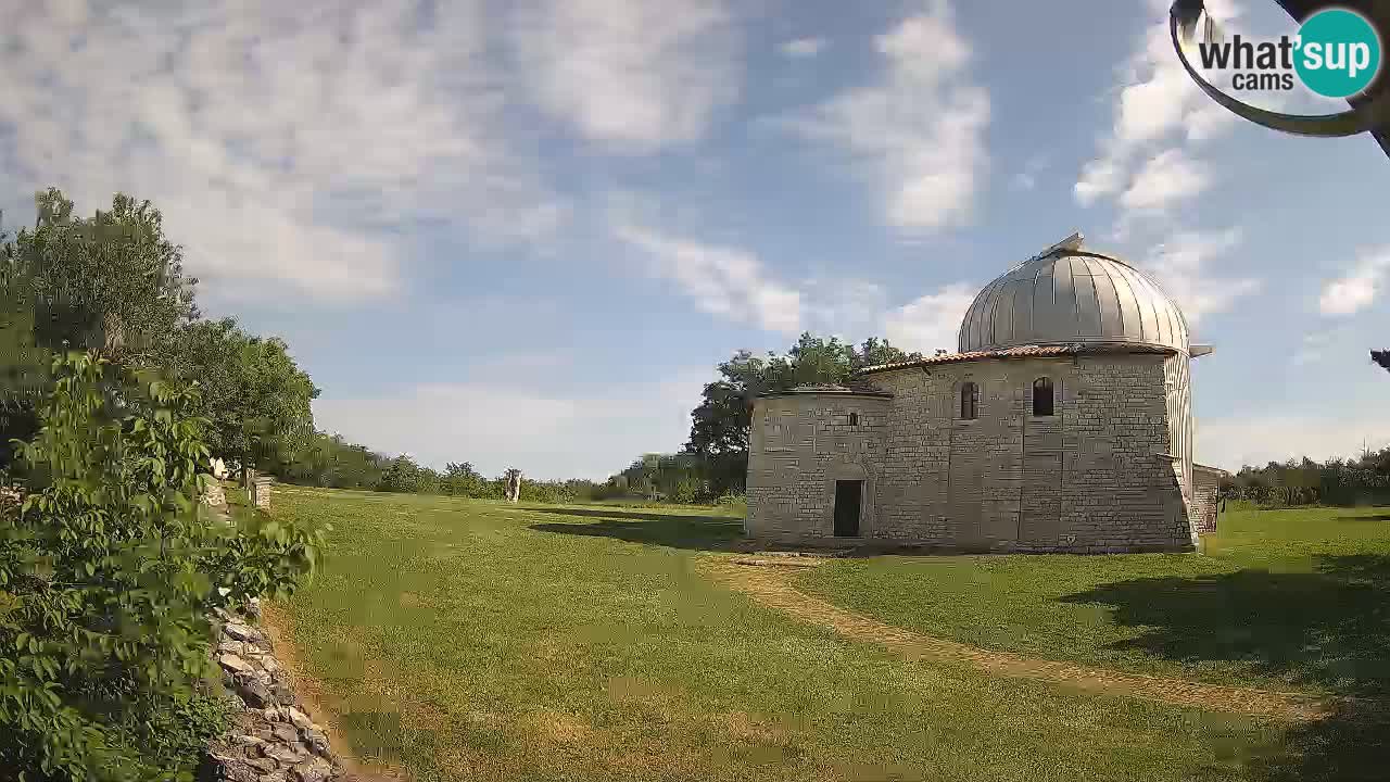Višnjan Observatory Webcam: Gaze into the Cosmos from Istria, Croatia