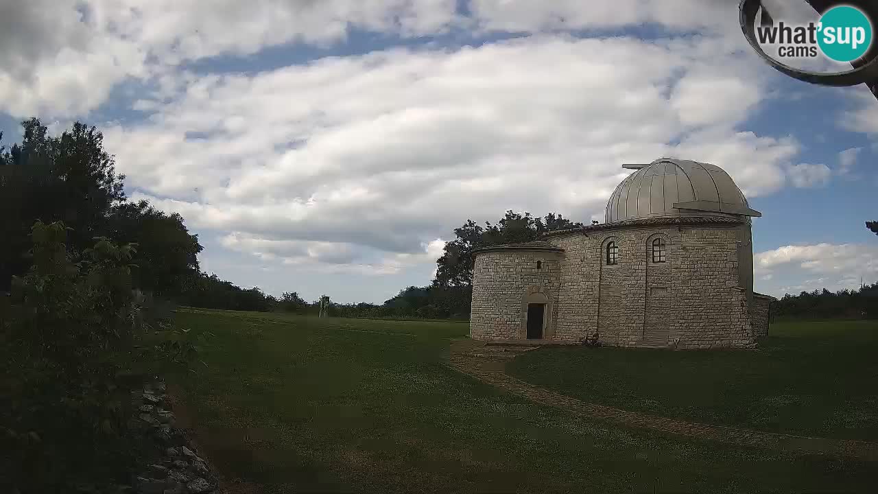 Višnjanska observatorijska spletna kamera: Opazujte vesolje iz Istre, Hrvaška