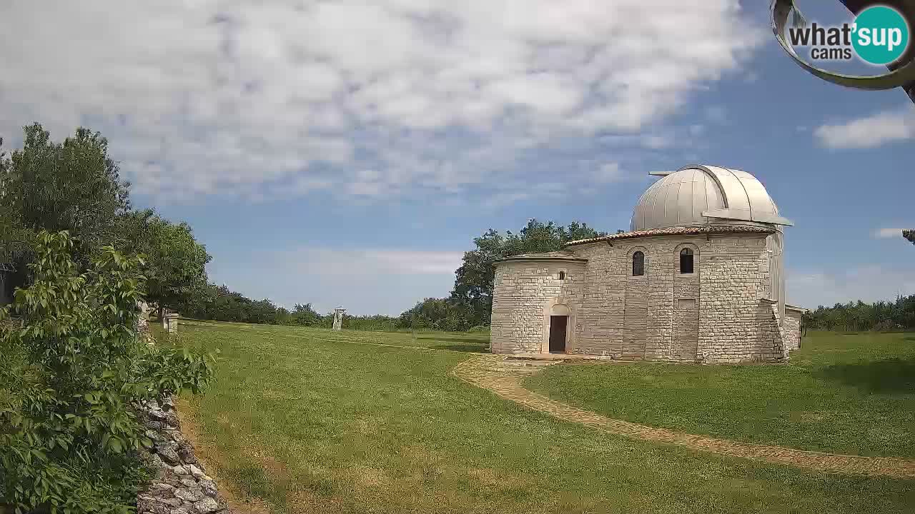 Višnjan Observatory Webcam: Gaze into the Cosmos from Istria, Croatia