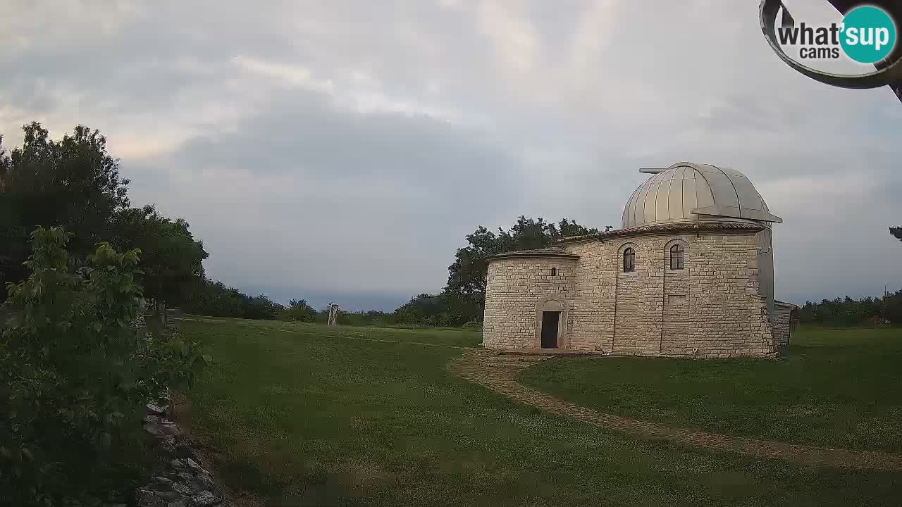 Višnjan Observatory Webcam: Gaze into the Cosmos from Istria, Croatia