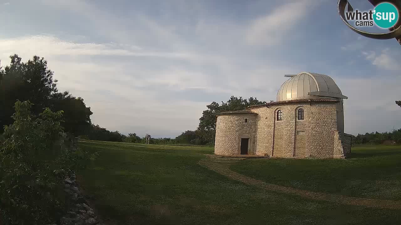 Višnjan Observatory Webcam: Gaze into the Cosmos from Istria, Croatia