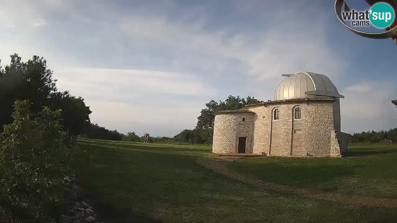 Višnjan Observatory Webcam: Gaze into the Cosmos from Istria, Croatia