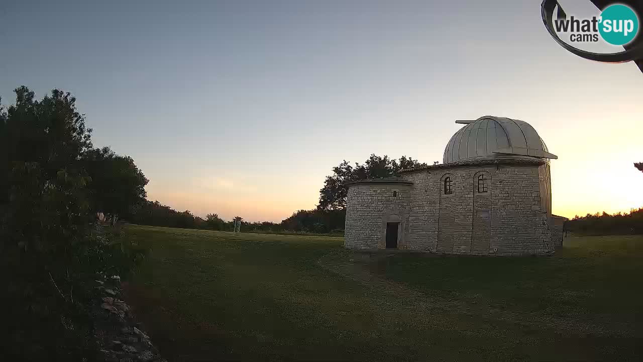 Višnjan Observatory Webcam: Gaze into the Cosmos from Istria, Croatia