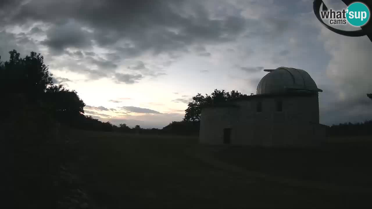 Višnjan Observatory Webcam: Gaze into the Cosmos from Istria, Croatia