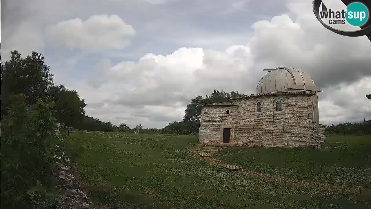 Višnjan Observatory Webcam: Gaze into the Cosmos from Istria, Croatia