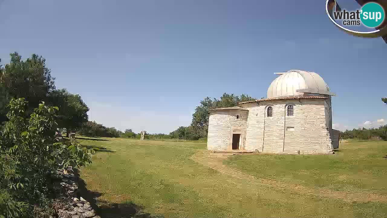 Višnjan Observatory Webcam: Gaze into the Cosmos from Istria, Croatia