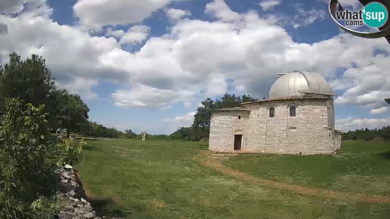 Višnjan Observatory Webcam: Gaze into the Cosmos from Istria, Croatia