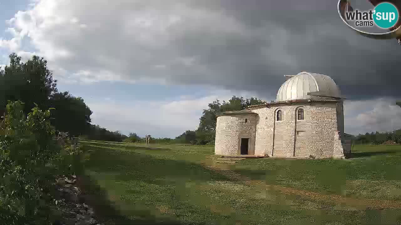 Višnjanska observatorijska spletna kamera: Opazujte vesolje iz Istre, Hrvaška