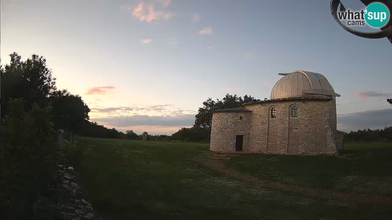 Webcam de l’Observatoire de Višnjan: Plongez dans le cosmos depuis l’Istrie, Croatie