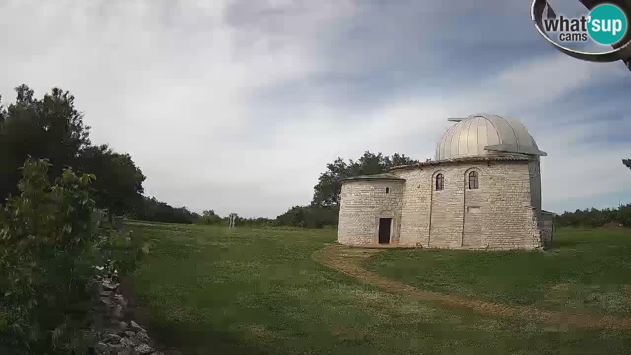 Webcam de l’Observatoire de Višnjan: Plongez dans le cosmos depuis l’Istrie, Croatie