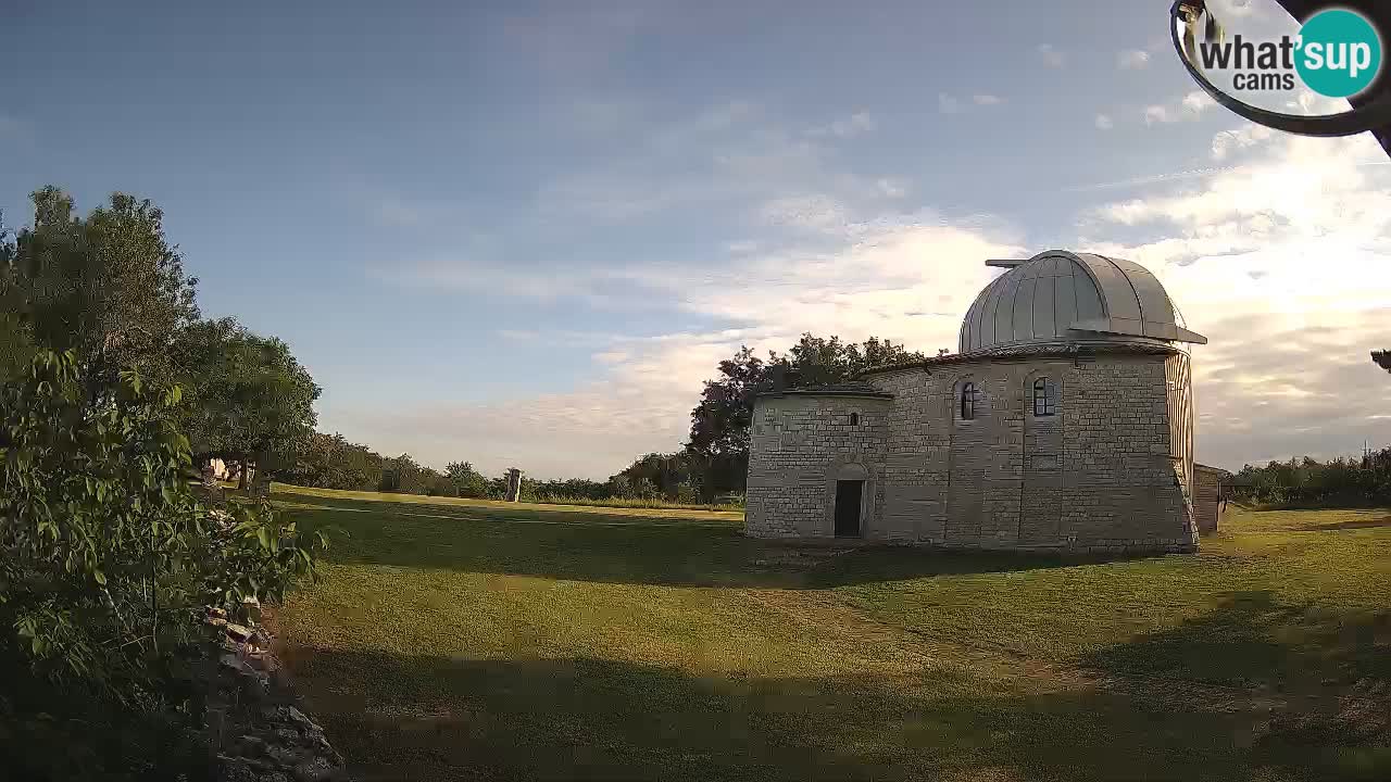 Webcam de l’Observatoire de Višnjan: Plongez dans le cosmos depuis l’Istrie, Croatie