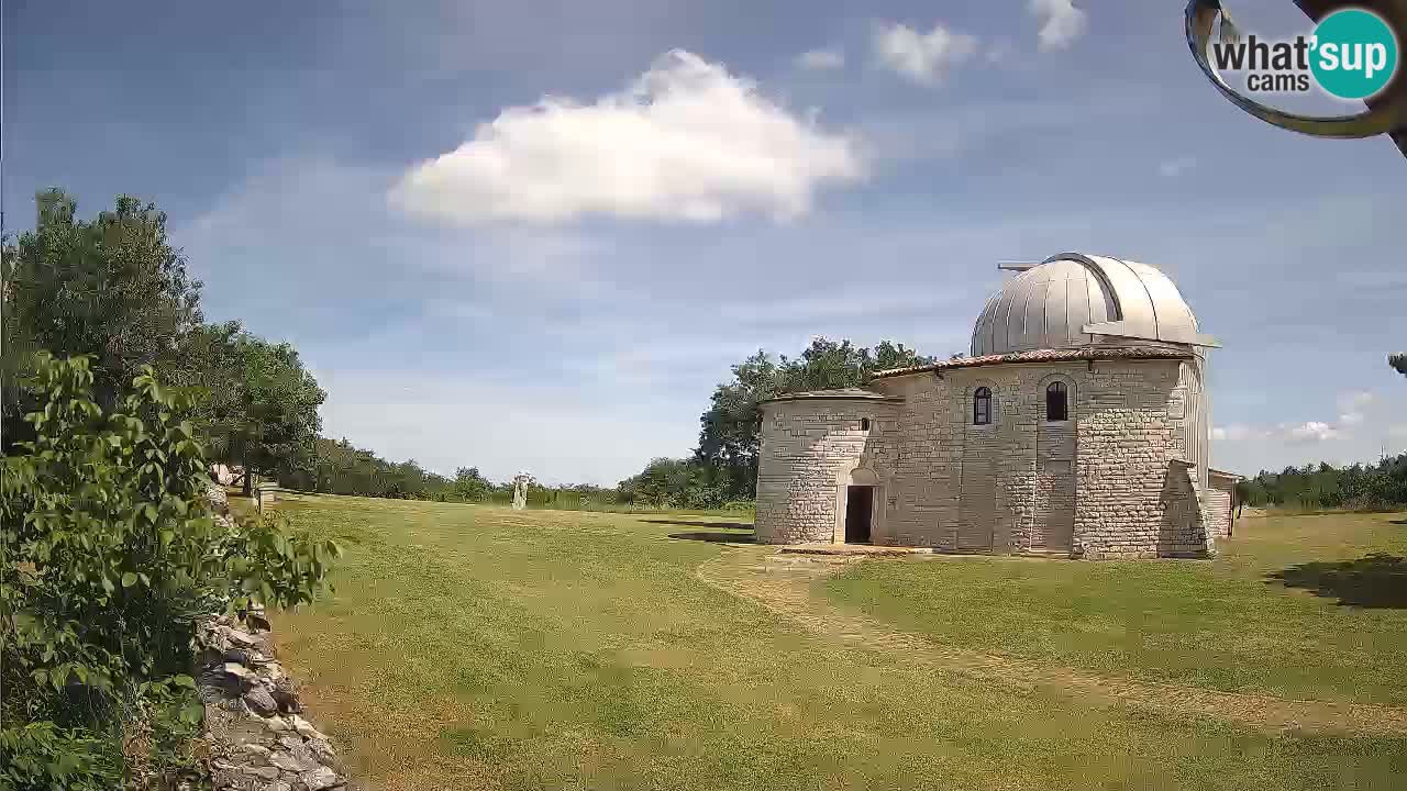 Višnjan Observatory Webcam: Gaze into the Cosmos from Istria, Croatia