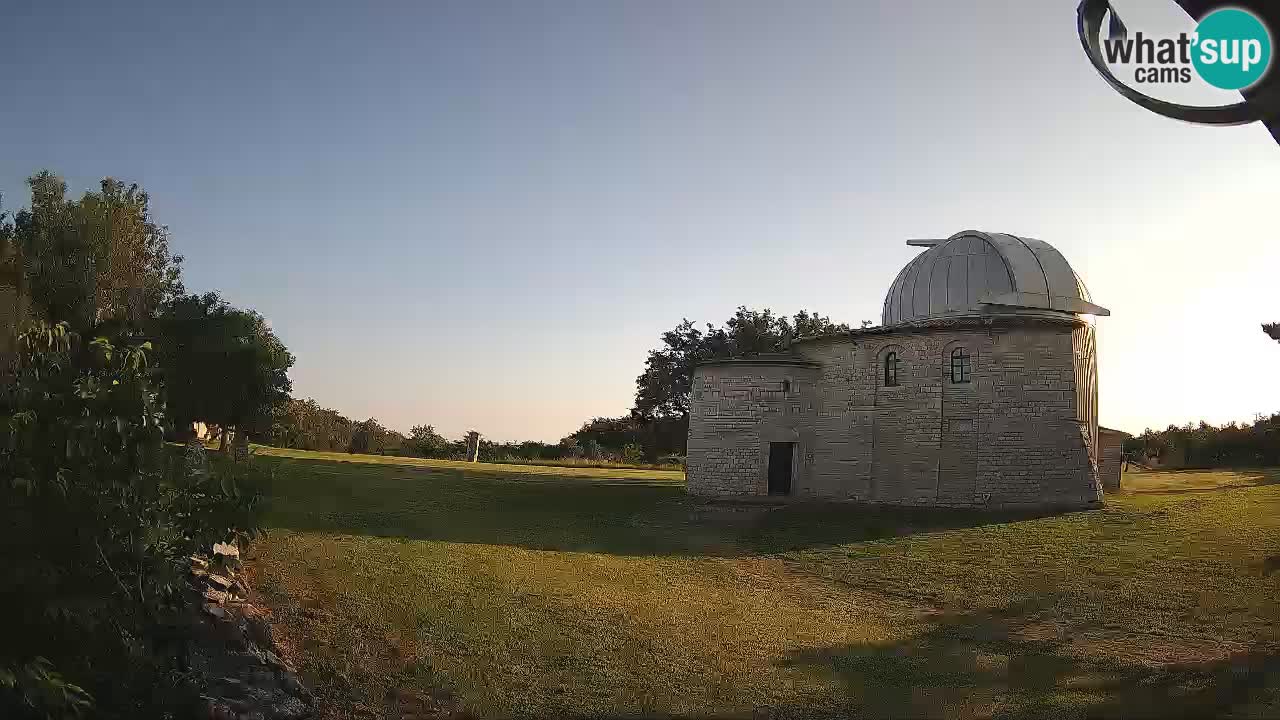 Webcam de l’Observatoire de Višnjan: Plongez dans le cosmos depuis l’Istrie, Croatie