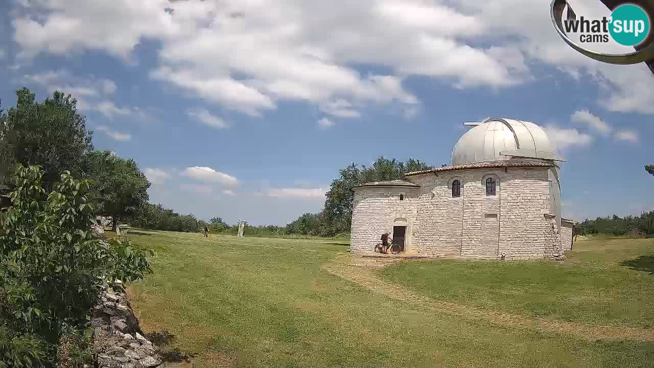 Webcam de l’Observatoire de Višnjan: Plongez dans le cosmos depuis l’Istrie, Croatie