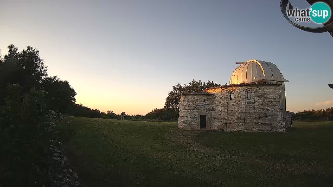 Webcam de l’Observatoire de Višnjan: Plongez dans le cosmos depuis l’Istrie, Croatie