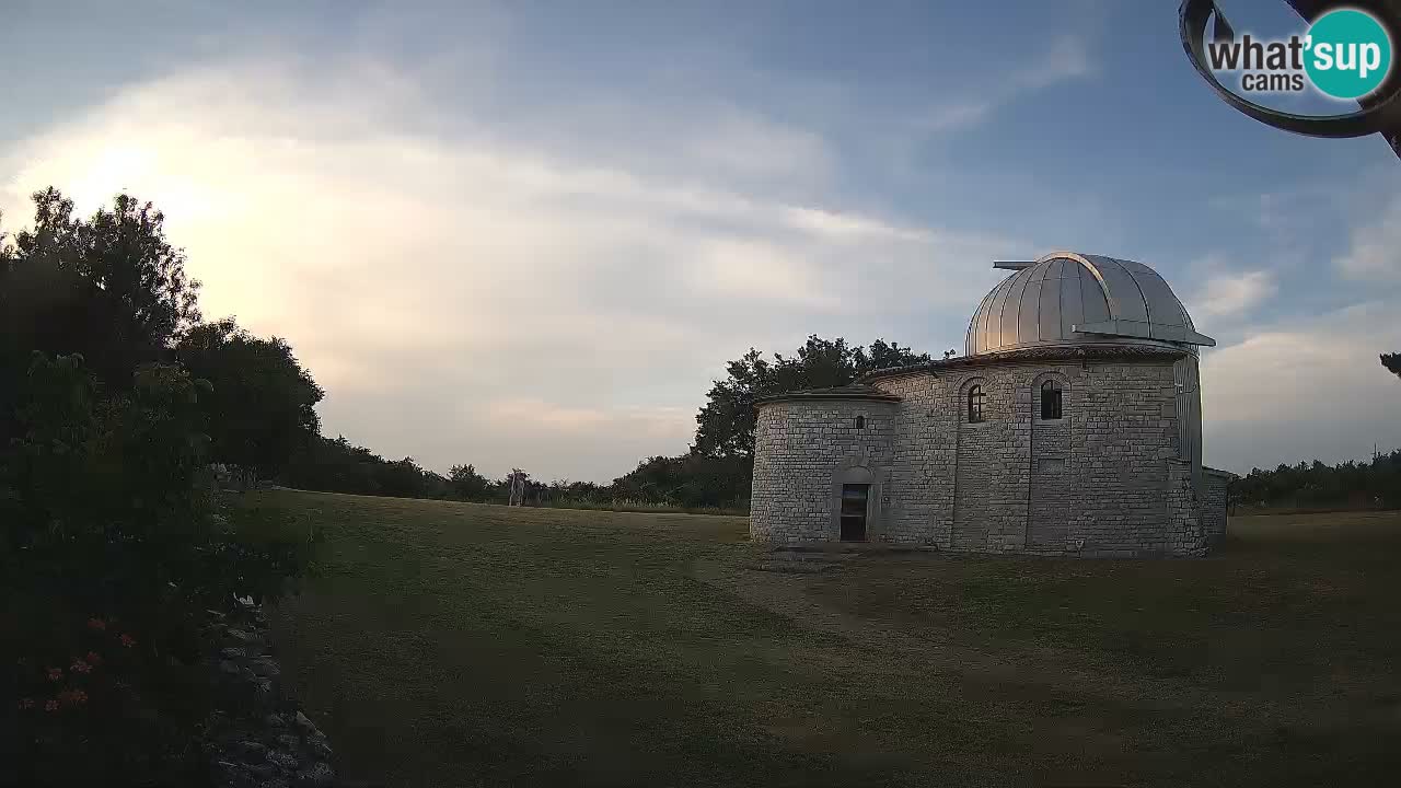 Višnjan Observatory Webcam: Gaze into the Cosmos from Istria, Croatia