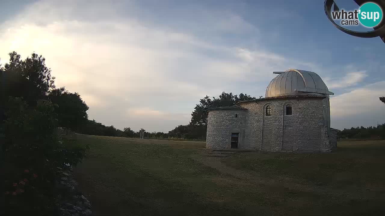 Višnjan Observatory Webcam: Gaze into the Cosmos from Istria, Croatia