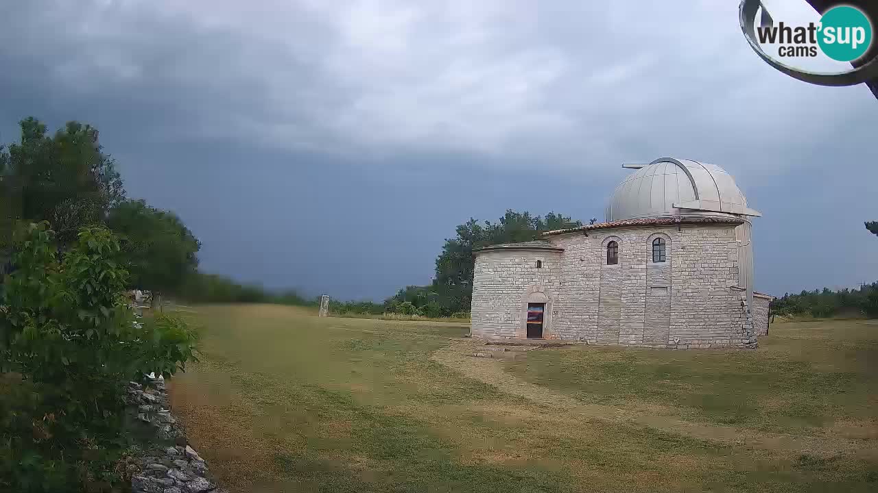 Višnjan Observatory Webcam: Gaze into the Cosmos from Istria, Croatia