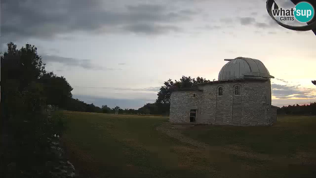 Webcam de l’Observatoire de Višnjan: Plongez dans le cosmos depuis l’Istrie, Croatie