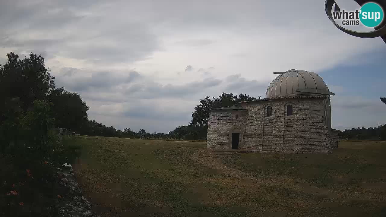 Webcam de l’Observatoire de Višnjan: Plongez dans le cosmos depuis l’Istrie, Croatie