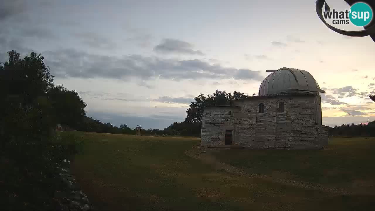 Višnjan Observatory Webcam: Gaze into the Cosmos from Istria, Croatia
