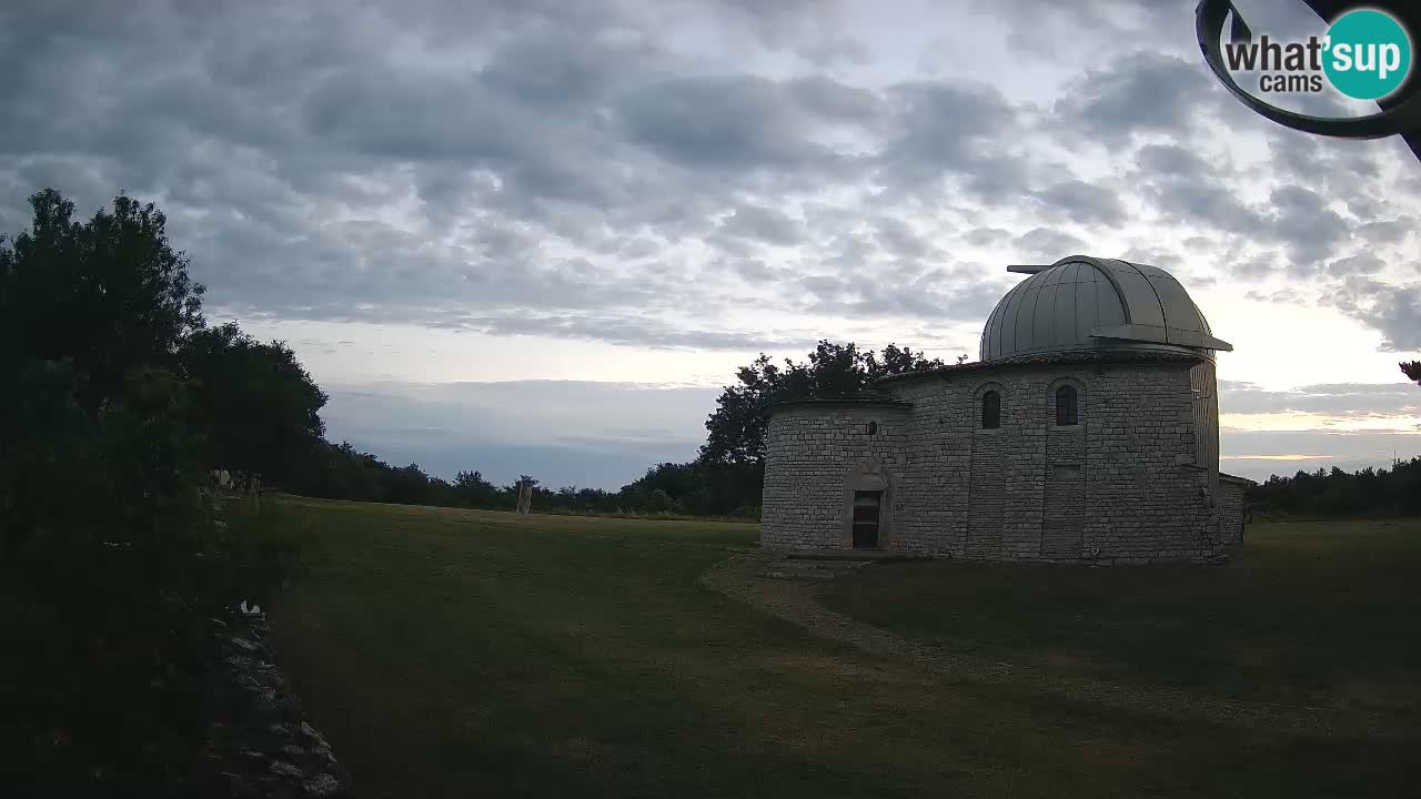 Višnjan Observatory Webcam: Gaze into the Cosmos from Istria, Croatia