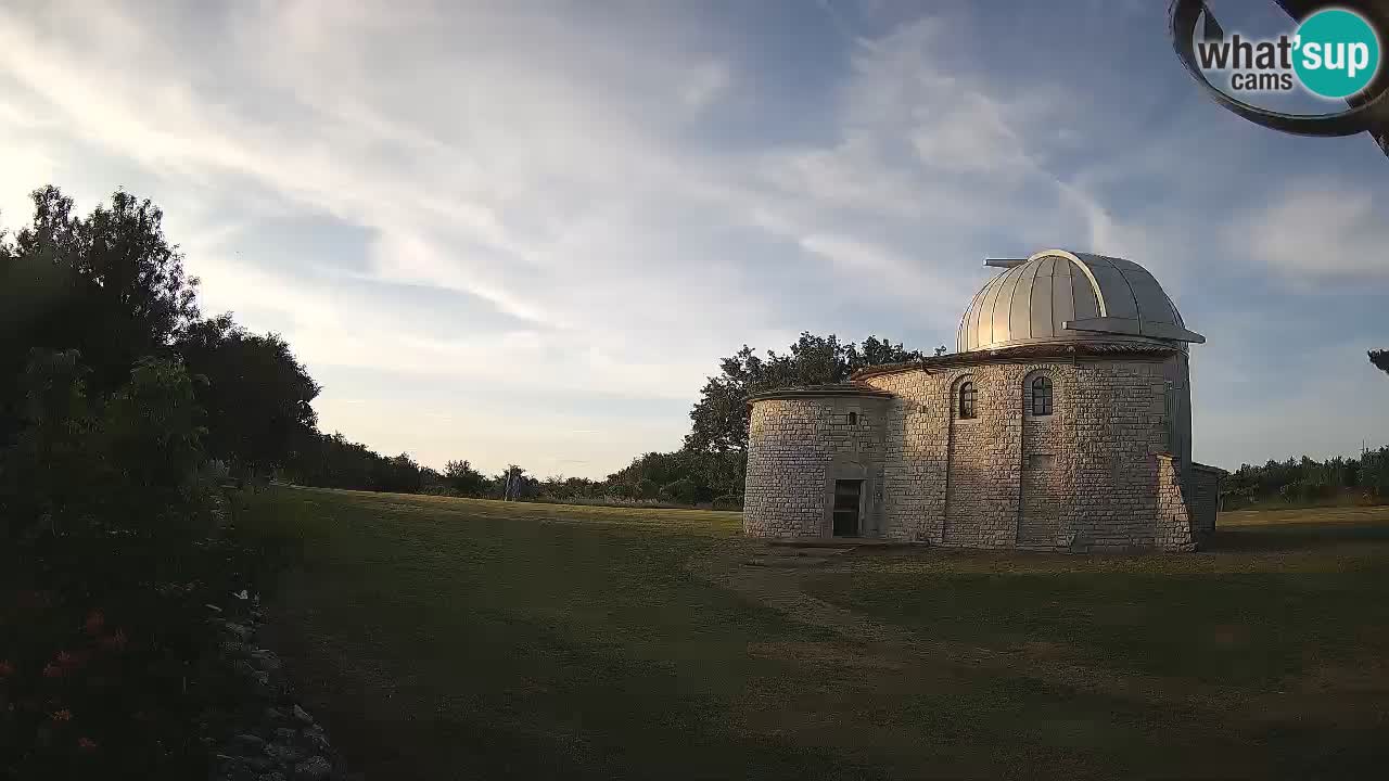 Višnjan Observatory Webcam: Gaze into the Cosmos from Istria, Croatia
