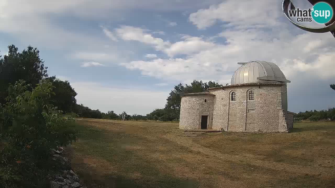 Webcam de l’Observatoire de Višnjan: Plongez dans le cosmos depuis l’Istrie, Croatie